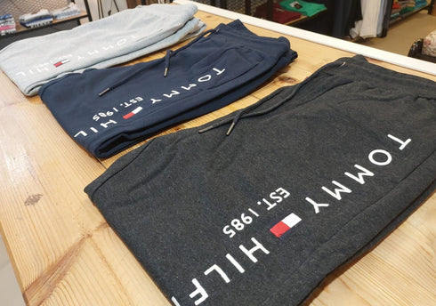 Tommy Hilfiger track mainline pant טומי הילפיגר מכנס ארוך בצבע אפור כהה